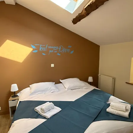 Du Milieu - 8 Personnes En Pleine Campagne Et Riviere By Primo 別荘 *