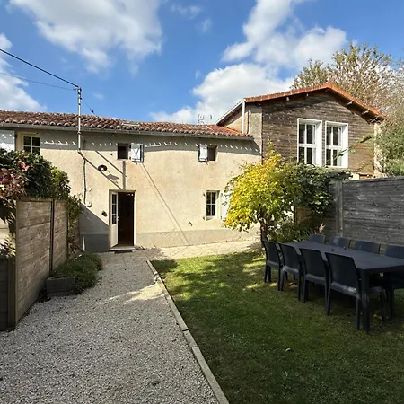 別荘 Du Milieu - 8 Personnes En Pleine Campagne Et Riviere By Primo