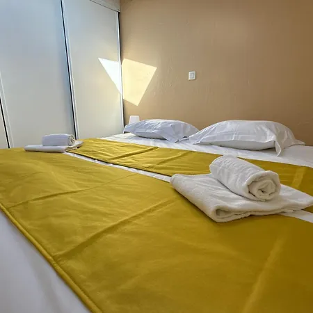 Du Milieu - 8 Personnes En Pleine Campagne Et Riviere By Primo 別荘